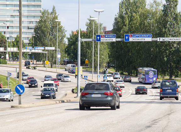 Liikennettä kaupungissa